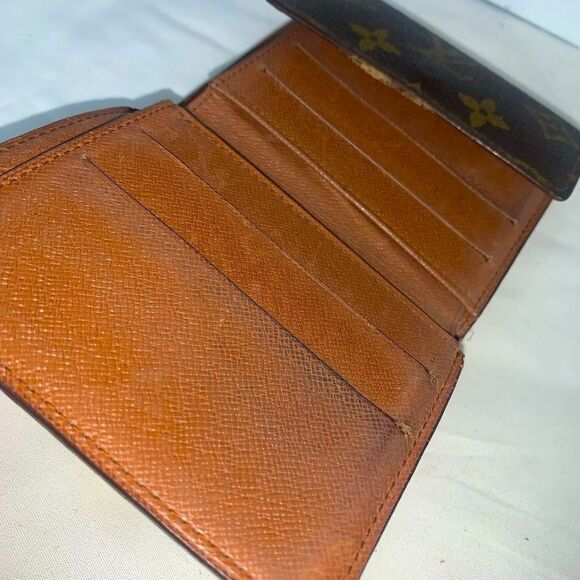 Louis Vuitton Brown Monogram Wallet - Picture 5 of 11